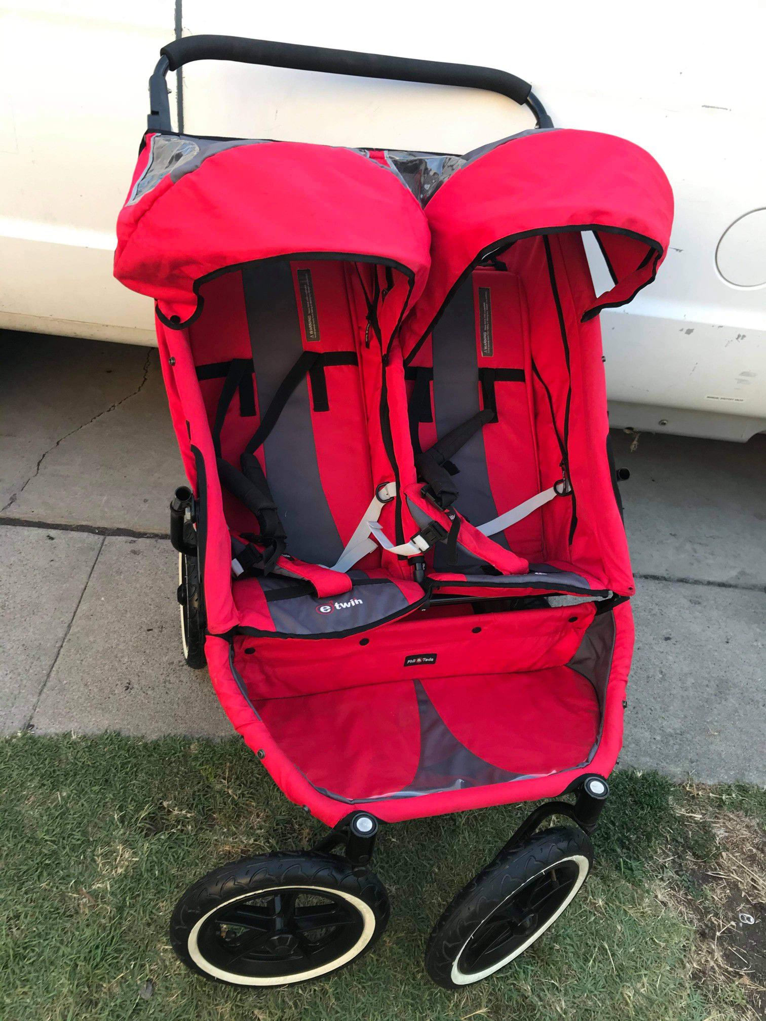 PHILD AND TEDS DOUBLE STROLLER