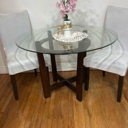 Dinette Set – Glass Round Table with 4 Chairs – Excellent Condition