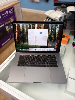 MacBook Pro 15inch TouchBar  i9/16GB Ram/512GB