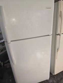 Frigidaire Fridge Apt Size 30 wide by 68 High