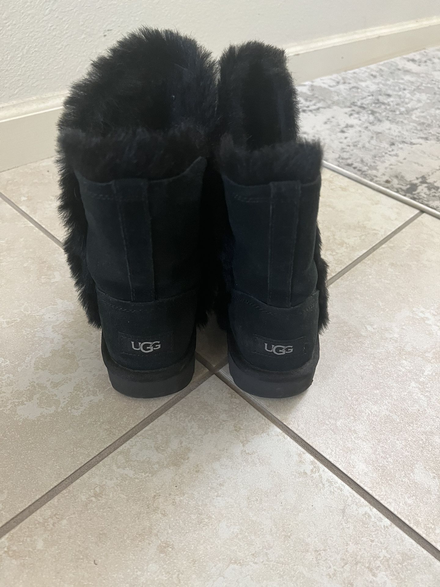 Authentic Ugg Boots