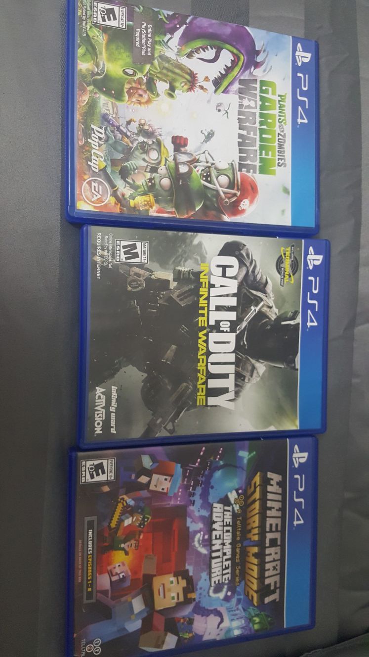 4 Video game ps4 for $30