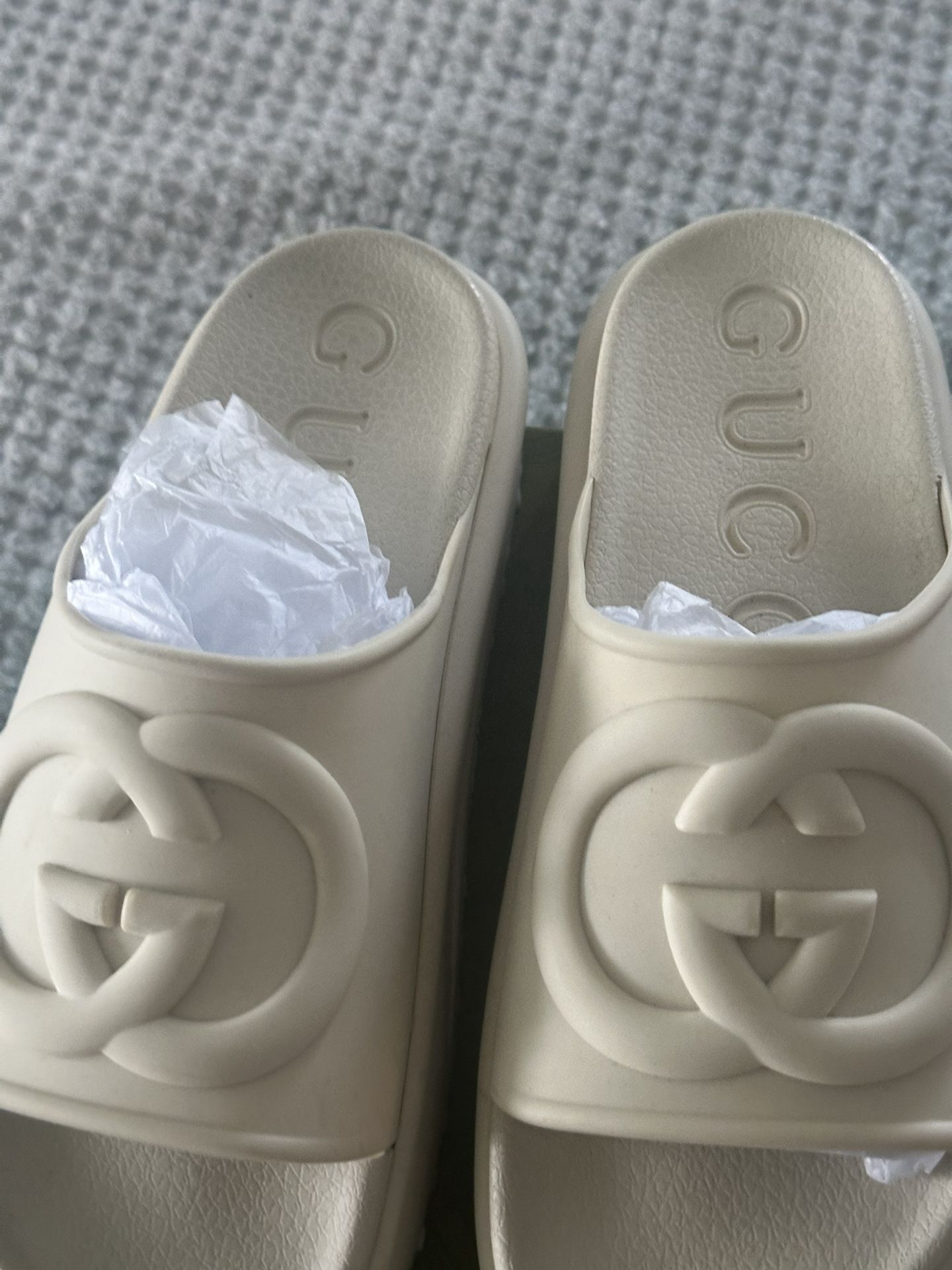 Gucci White Interlocking G Plattorm Sandals