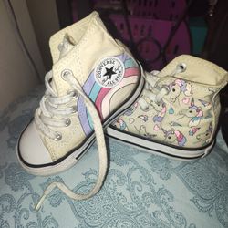 Converse Little Kid Size 5 Unicorn Print Shoes