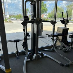Floor Model Hoist Fitness Mi5 Home Gym