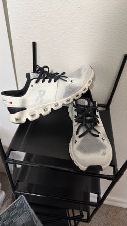 On Cloud shoes 8.5 women’s