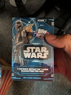 TOPPS chrome Star Wars blaster box