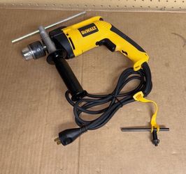 DEWALT 7.8 Amp Corded 1/2 in. Variable Speed Reversible Hammer Drill