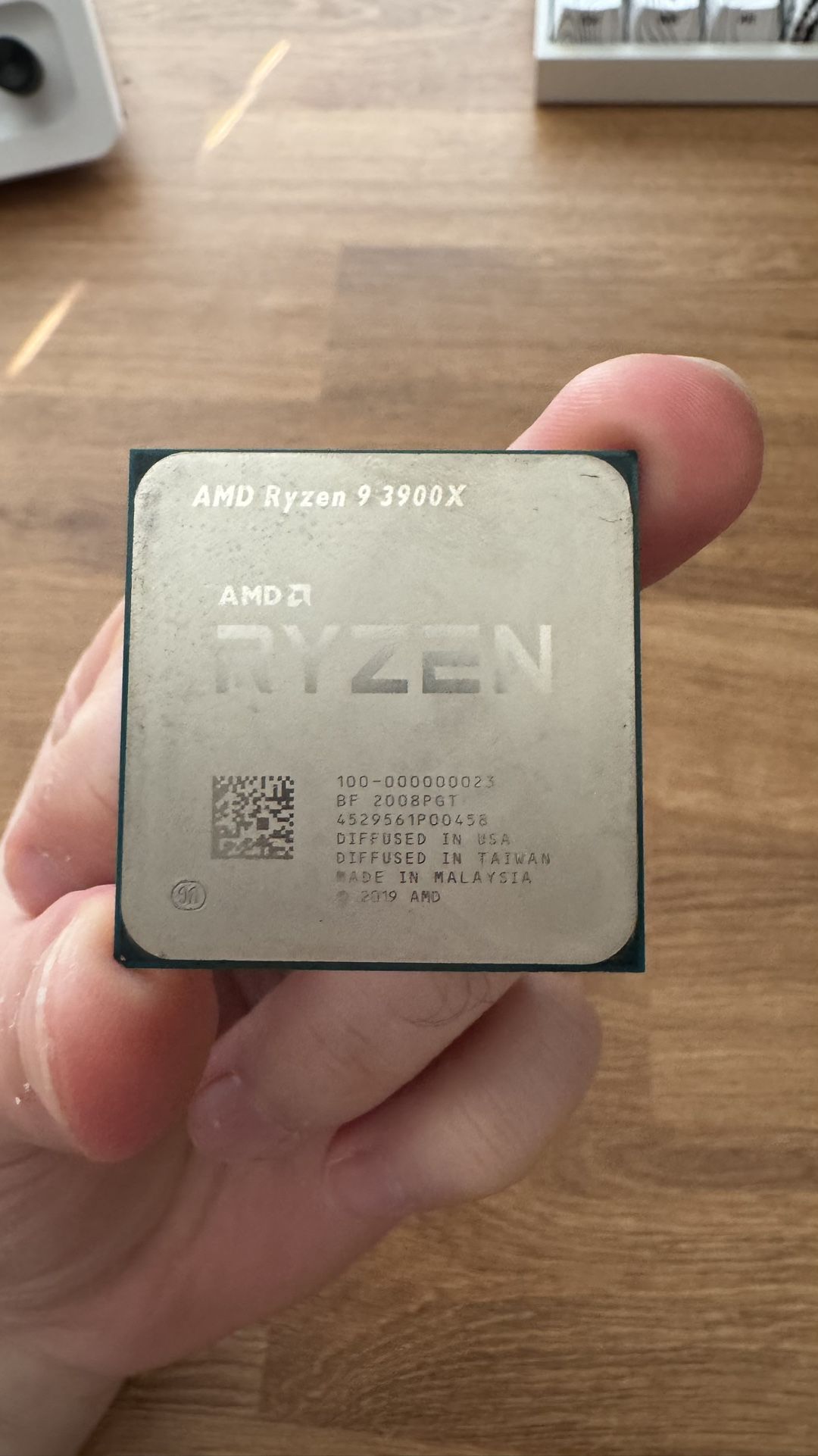 Ryzen 9 3900x CPU AMD