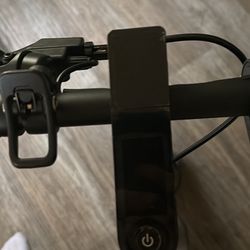 FLYPKIN Electric Scooter – Charger Included – Good Condition