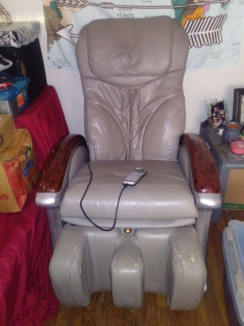 King Kong Galaxy D3000 Acupuncture Point Deluxe Air Massage Chair For Sale In Bremerton