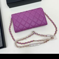 CHANEL
Caviar Quilted Medium Double Flap Purple