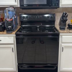 refrigerator…. maicrowave…dishwasher 