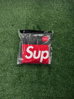 Supreme socks