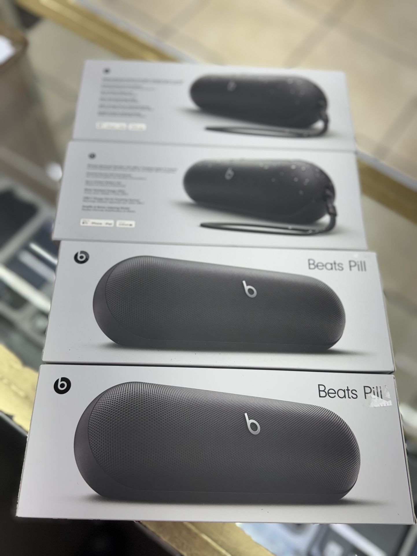 Brand New Beats Pill Wireless Bluetooth Speaker 🔈📱⌚️📷🔥on Sale 🔥📷⌚️📱