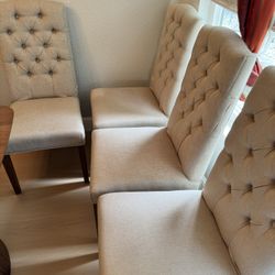 4 Dining Room Chairs - Like New