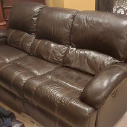 *F R E E****Leather Couch with Power Recliner