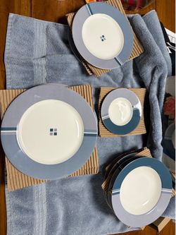 Blue Grey Dinnerware Set
