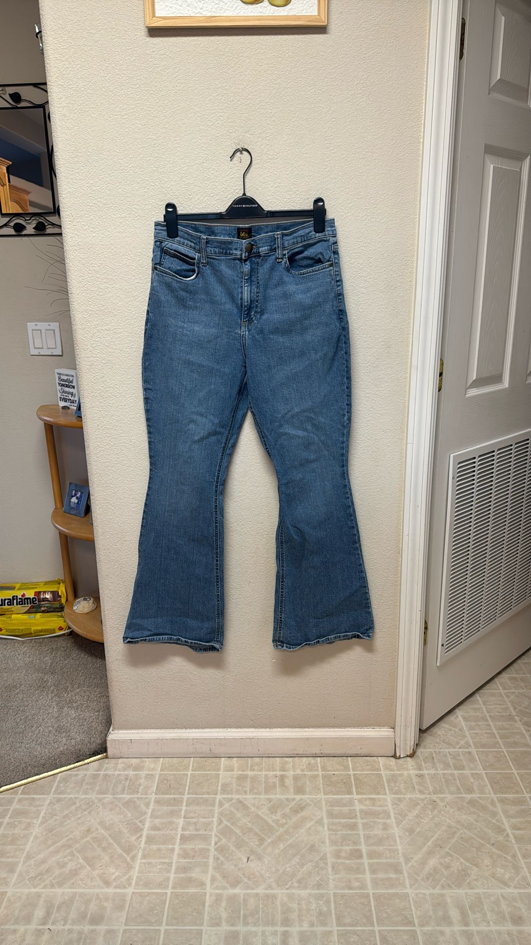 Lee Womens 16 Medium M Blue Jeans Denim Flare Boot Cut Leg Pants