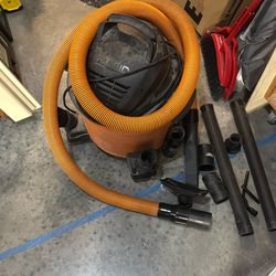 Rigid Shop Vac With Accessories