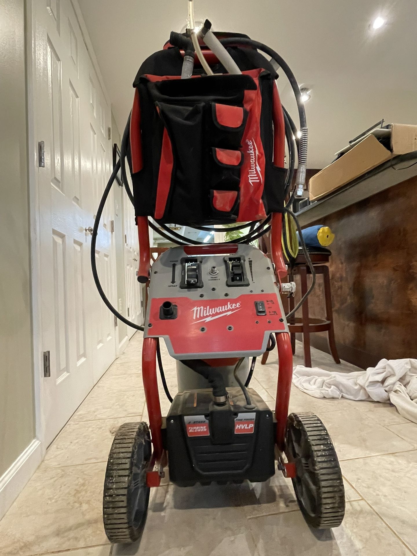 Milwaukee Airless/Finish Paint Sprayer M4910-20