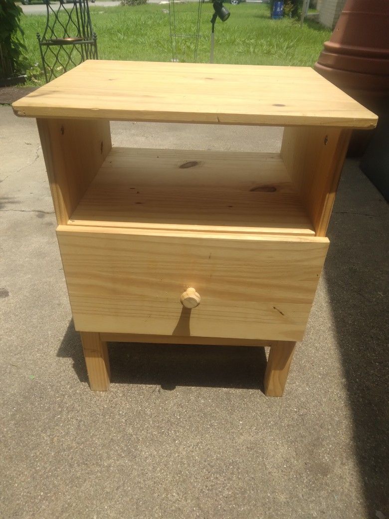 RUSTIC WOODEN NIGHT STAND WITH ONE DRAWER $60