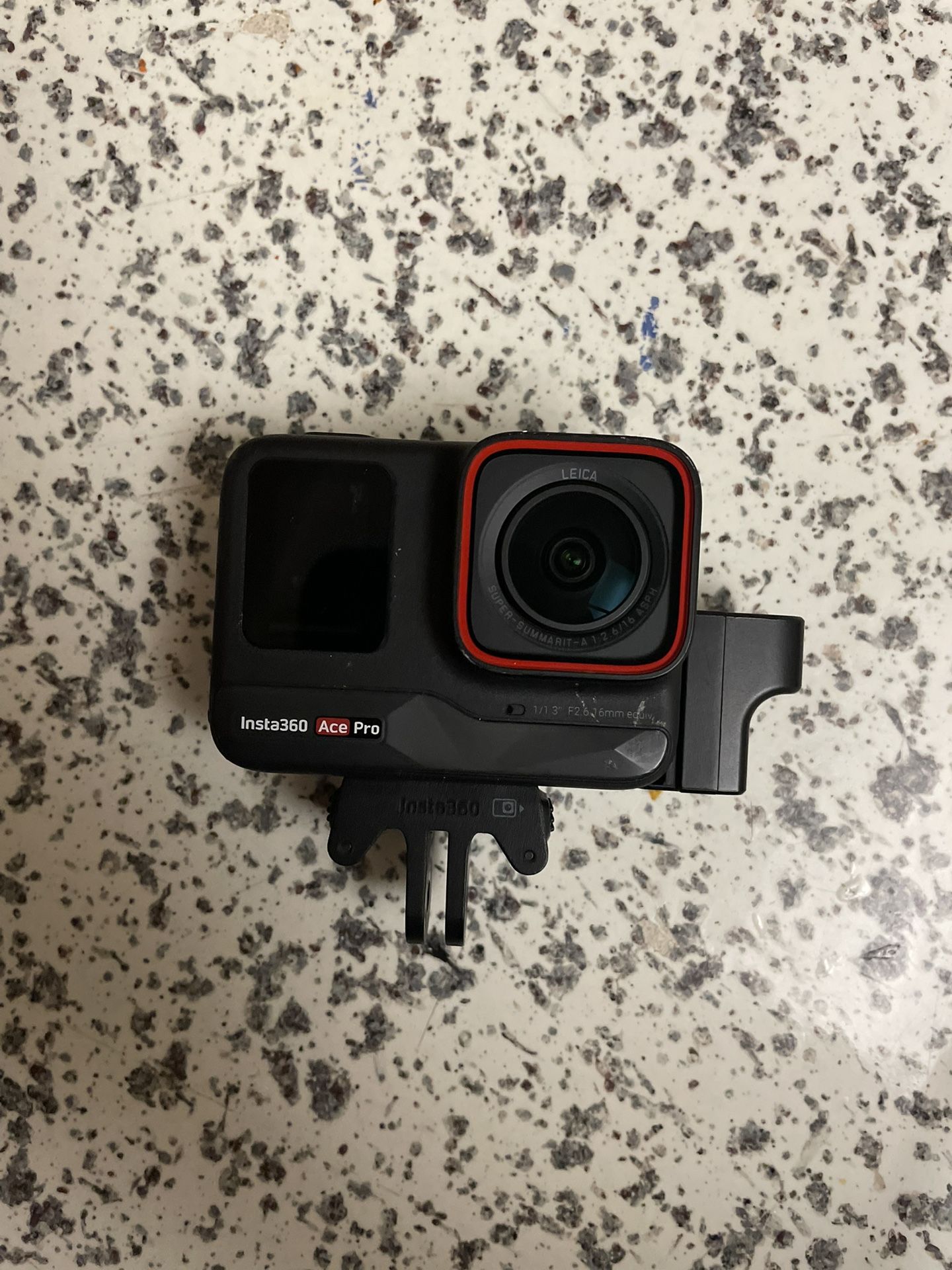 Insta 360 Ace Pro
