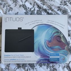 Wacom Intuos digital art tablet