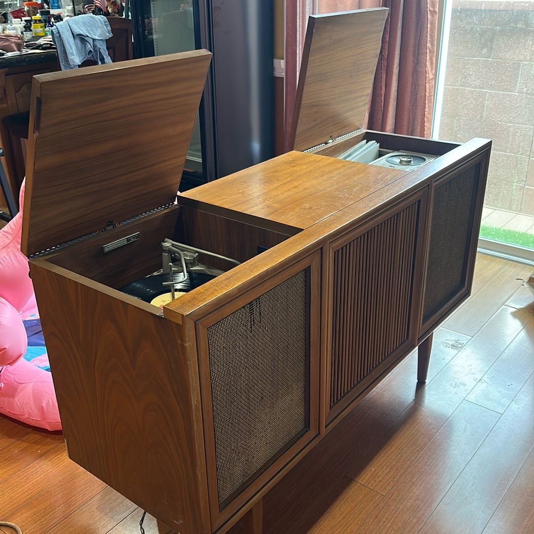 Vintage 1960s Motorola Drexel Declaration Stereo Console – Fully ...
