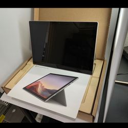 Microsoft Surface pro 7 12.3” Touchscreen Core i7 16GB RAM 1TB SSD Storage -Brand New!