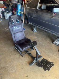 Sim racing seat