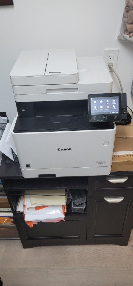 Canon Color Laser image Class MF733CDW - Used