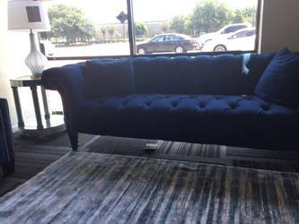 Set sofa and two chairs