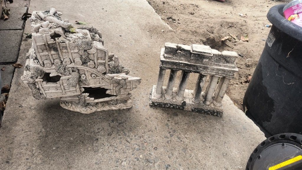 Large Aquarium Decorations