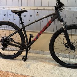 TREK MARLIN 5 (GEN 3)…