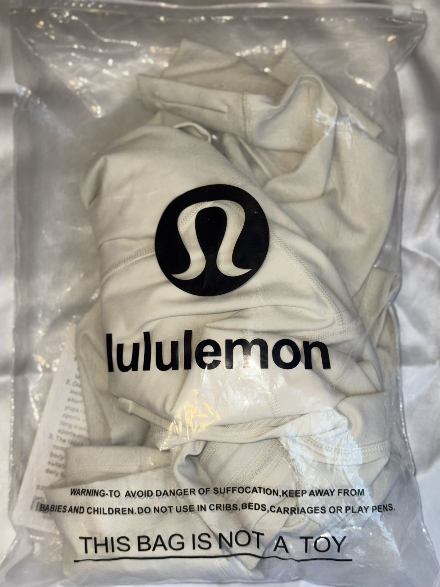 Lululemon Women’s Set