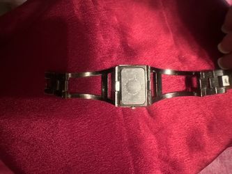 Women watch square steel