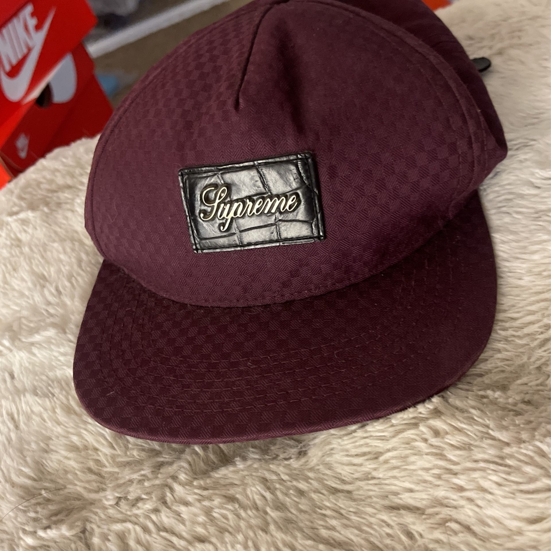 Supreme Hat 