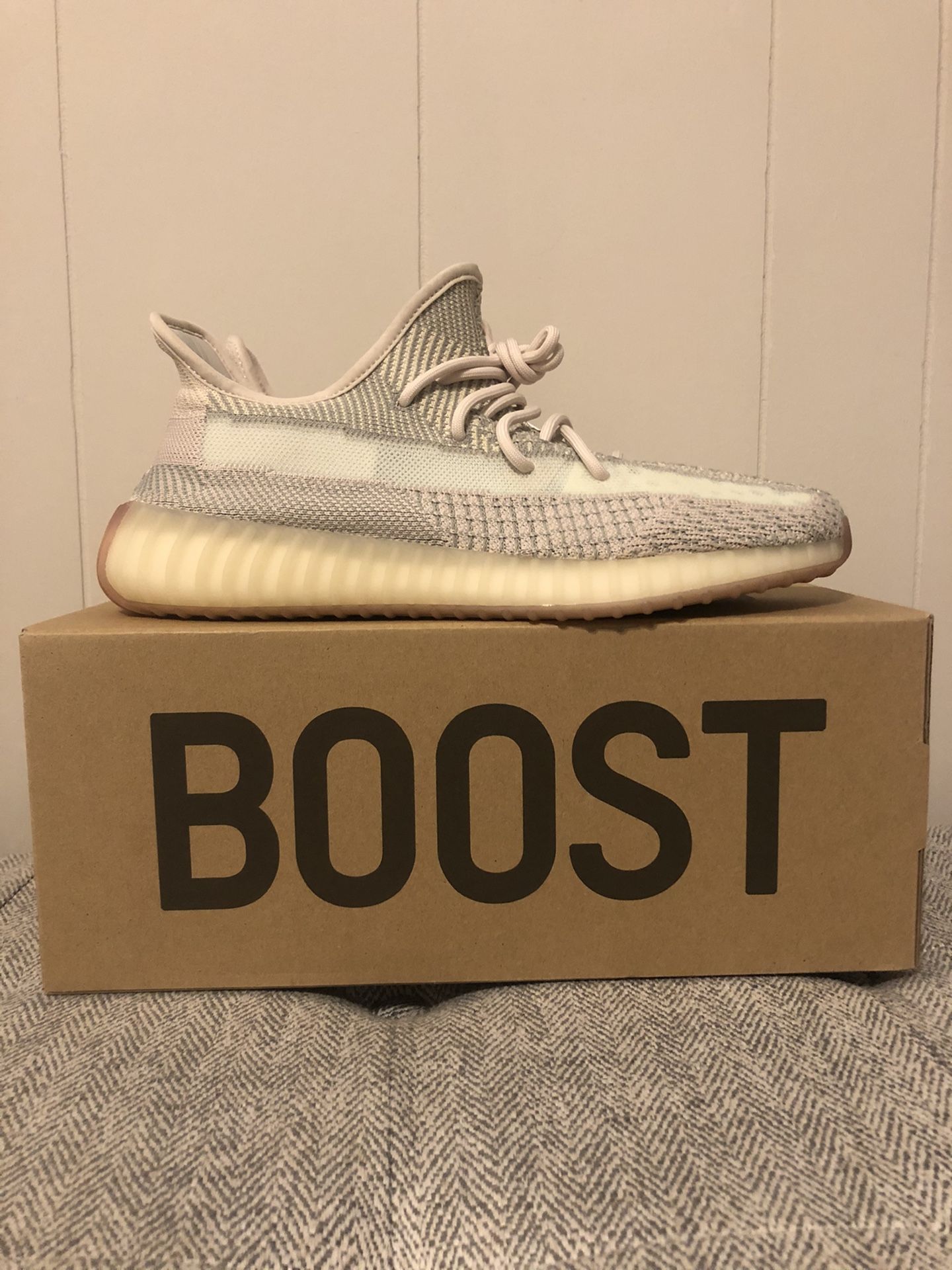 Yeezy Boost- Citrin size 11 Brand new