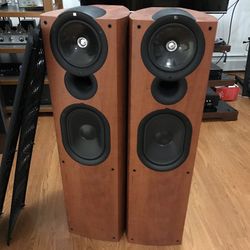 KEF Q7 floor standing speakers