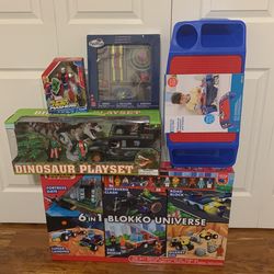 Set Of 5 Brand New Toys - Juego De 5 Juguetes Nuevos