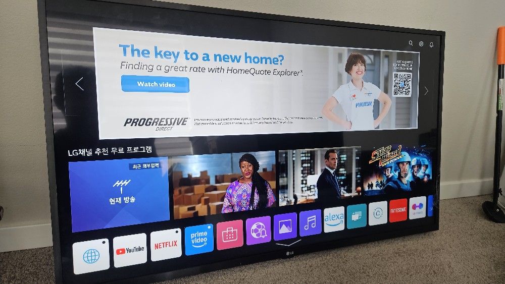 LG 43" 4K LED Smart TV (43UN7300PUF) w/ Wall Mount