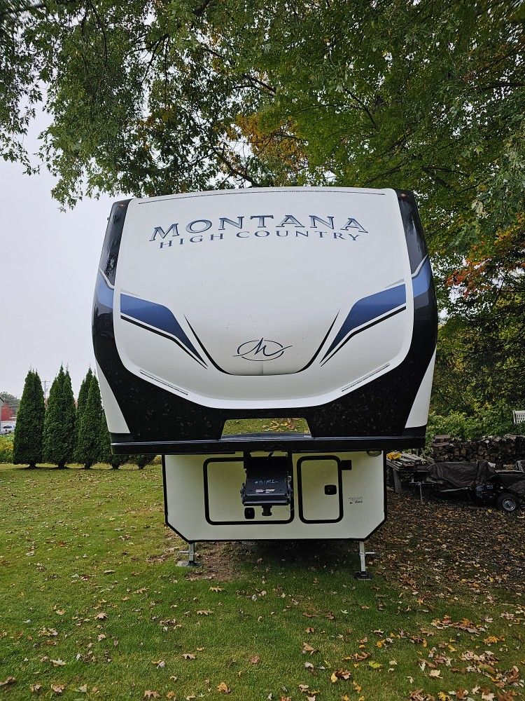 Fifth Wheel, Gooseneck, Equipment Transport & Relocation.