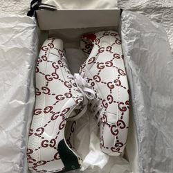 Gucci Ace GG Motif