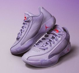 Jordans  l size 9 mens or 10.5 womens