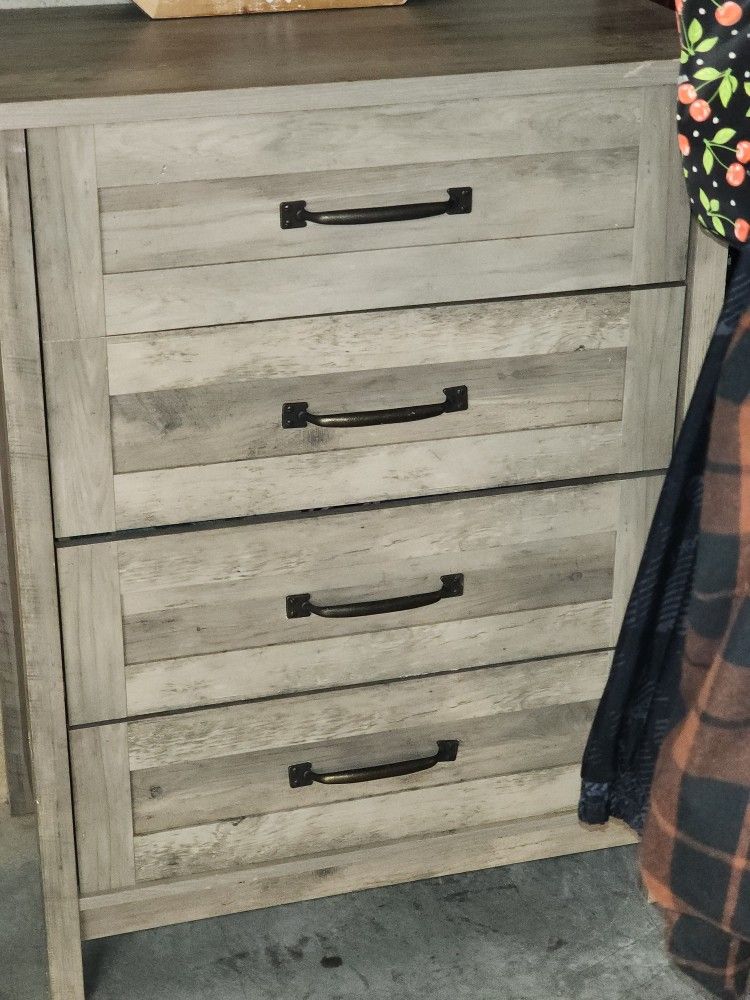 Dresser