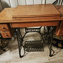 Singer Sewing Machine