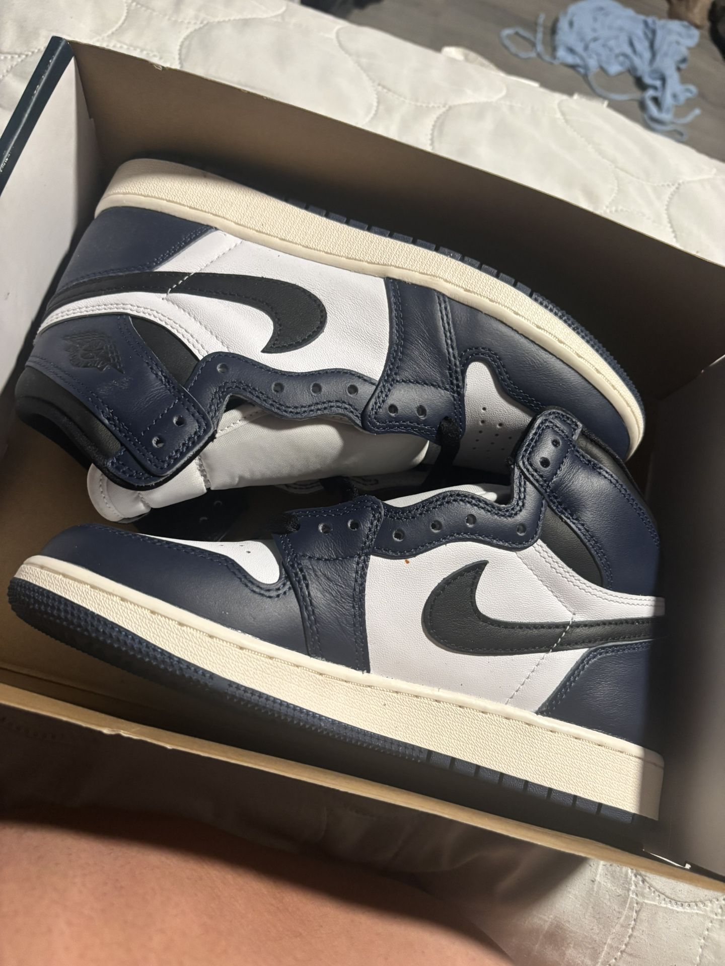Jordan 1 Midnight Navy