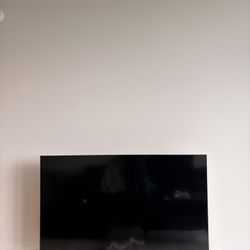 Vizio Smart tv 52 Inches