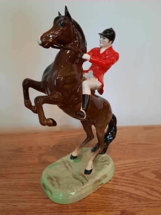 Beswick of England Rearing Huntsman